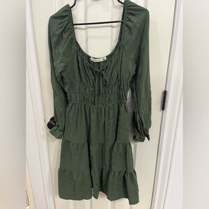 Super cute dress with stretch wasit band